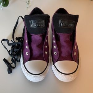 Women’s purple Converse size 9